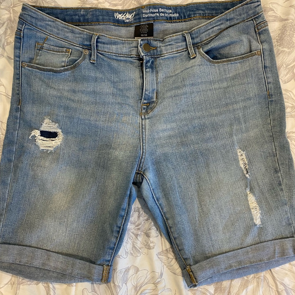 High rise Bermuda Jean shorts